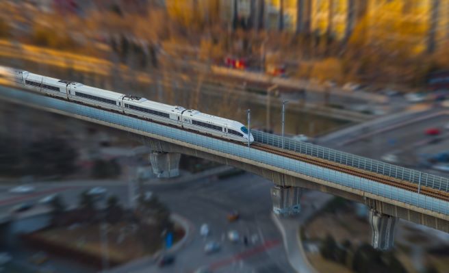 自2022年10月11日零时起深圳铁路部门将实行新的列车运行图