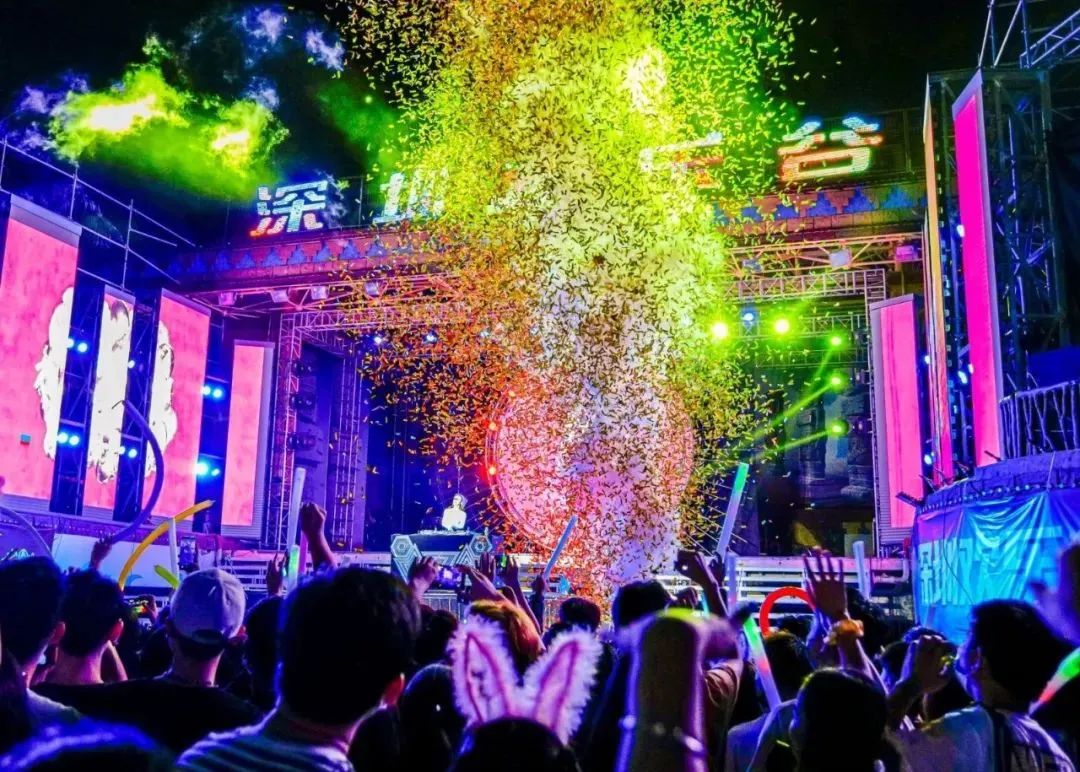 2023年深圳欢乐谷跨年有烟花吗